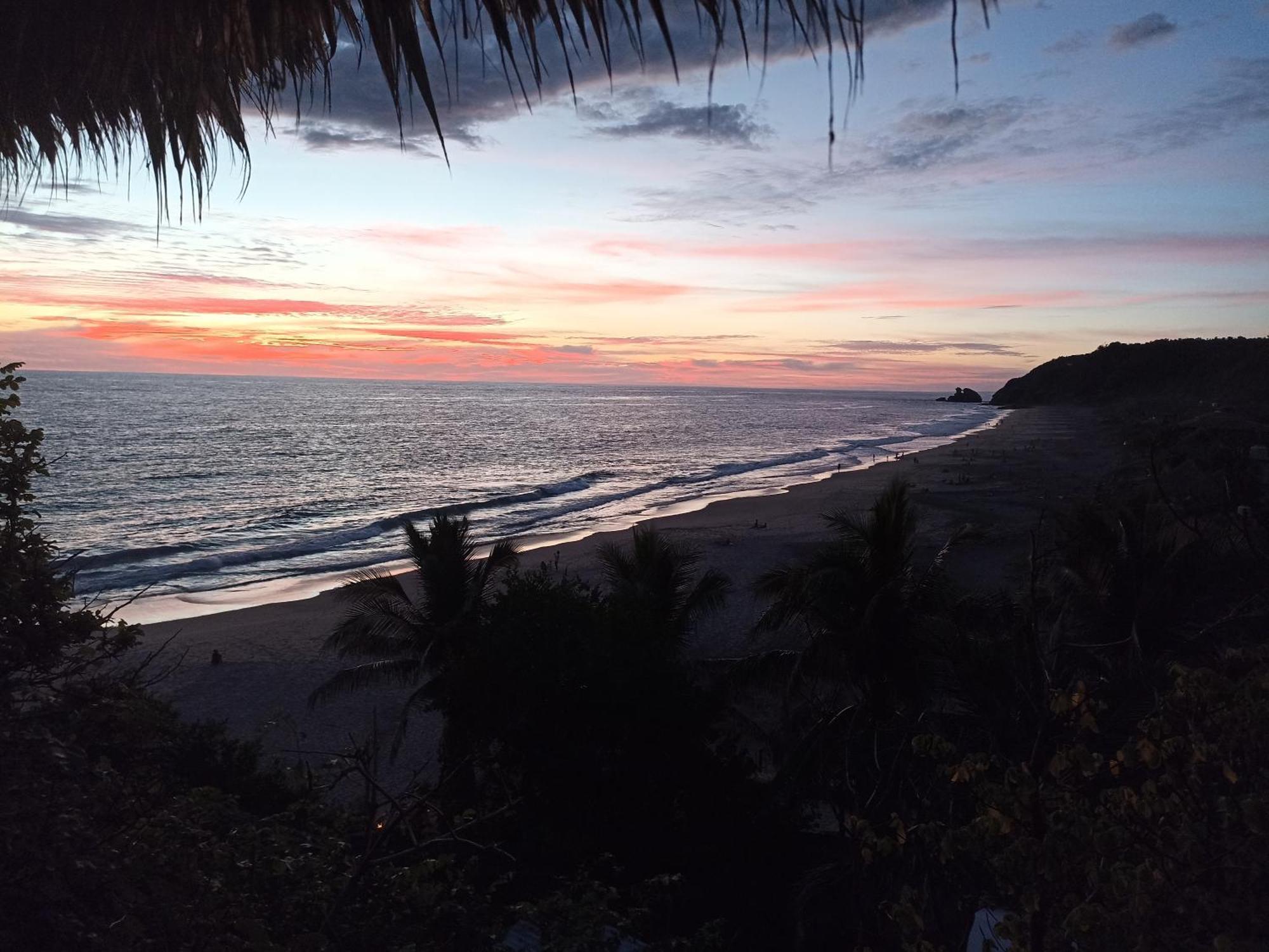 Hotel Punta Sur, Frente Al Mar Y El Atardecer Mazunte Esterno foto